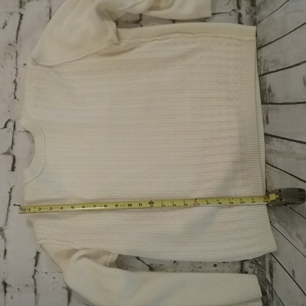 Sweater - Picture 4 of 5